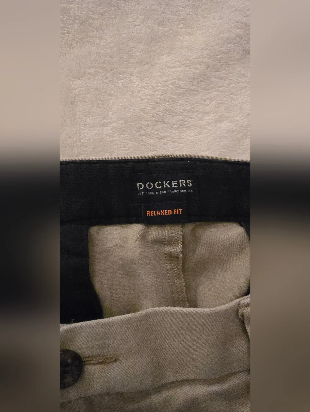 Dockers Relaxed Fit Tan Flat-Front Khaki Chinos 34x32